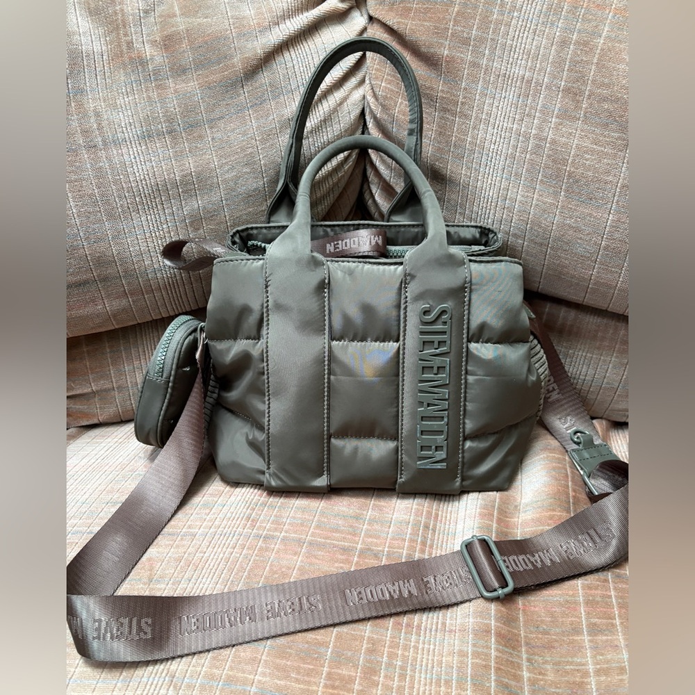 Steve Madden Bbando Puffer Bag